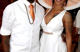 Ne-Yo and his wife Crystal are have a baby on the way